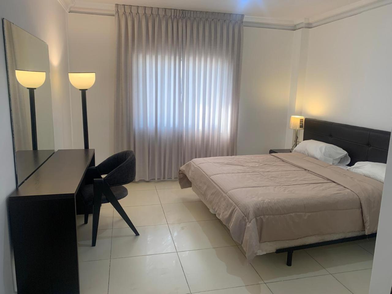 Omaima Hotel Apartments Amman Ngoại thất bức ảnh